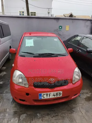 Toyota Yaris 2005 Red