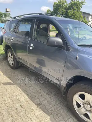 Toyota RAV4 4x4 2007 Blue