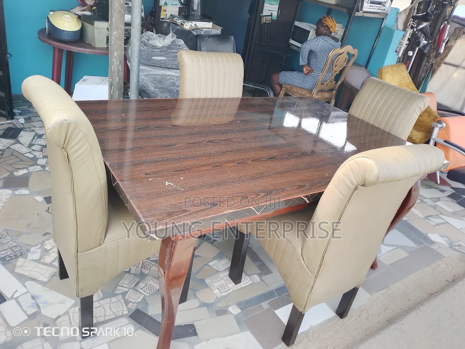 Set of Dining