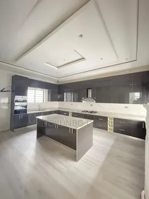 5bdrm Duplex in Lekki Ph 1 for rent