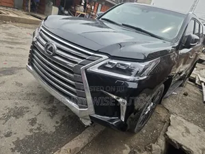 Lexus LX 570 AWD 2016 Black