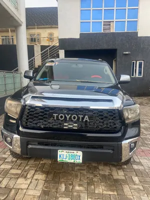 Toyota Tundra 2010 Black
