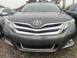 Toyota Venza LE AWD V6 2013 Gray
