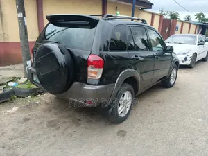 Toyota RAV4 2.0 4x4 2004 Black