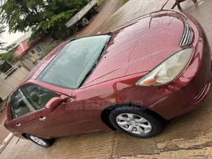 Toyota Camry LE 4dr Sedan (2.4L 4cyl 5A) 2005 Red