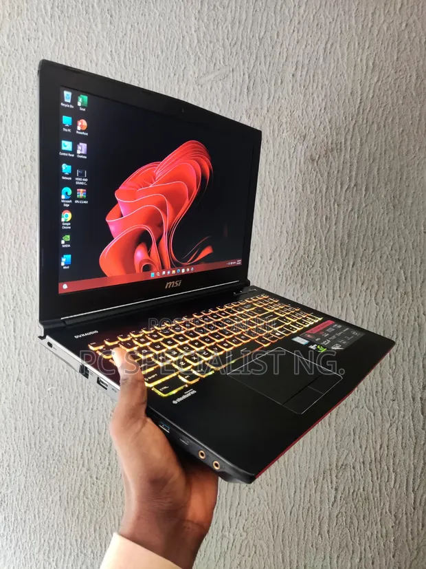 Laptop MSI GE62VR 7RF Apache Pro 16GB Intel Core i7 HDD+SSD 1T for