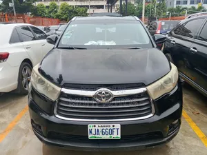 Toyota Highlander XLE V6 4x2 (3.5L 6cyl 6A) 2016 Black
