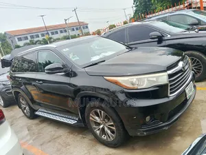 Toyota Highlander XLE V6 4x2 (3.5L 6cyl 6A) 2016 Black