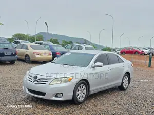 Toyota Camry LE 4dr Sedan (2.5L 4cyl 6AM) 2010 Silver