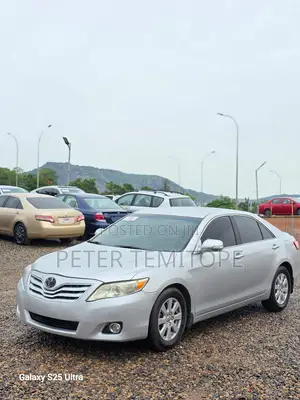 Toyota Camry LE 4dr Sedan (2.5L 4cyl 6AM) 2010 Silver