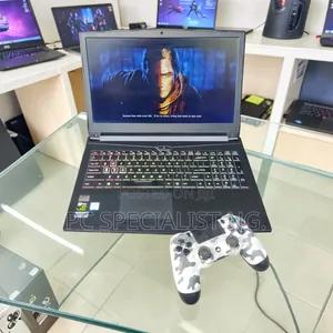 Laptop Clevo P17SM 16GB Intel Core i7 HDD+SSD 1T