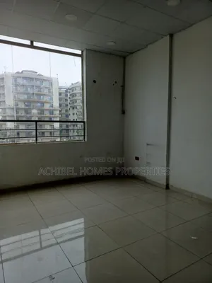 19.3 Square Meter Office Space in Oniru