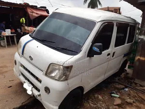 Daihatsu Hijet 2005 White