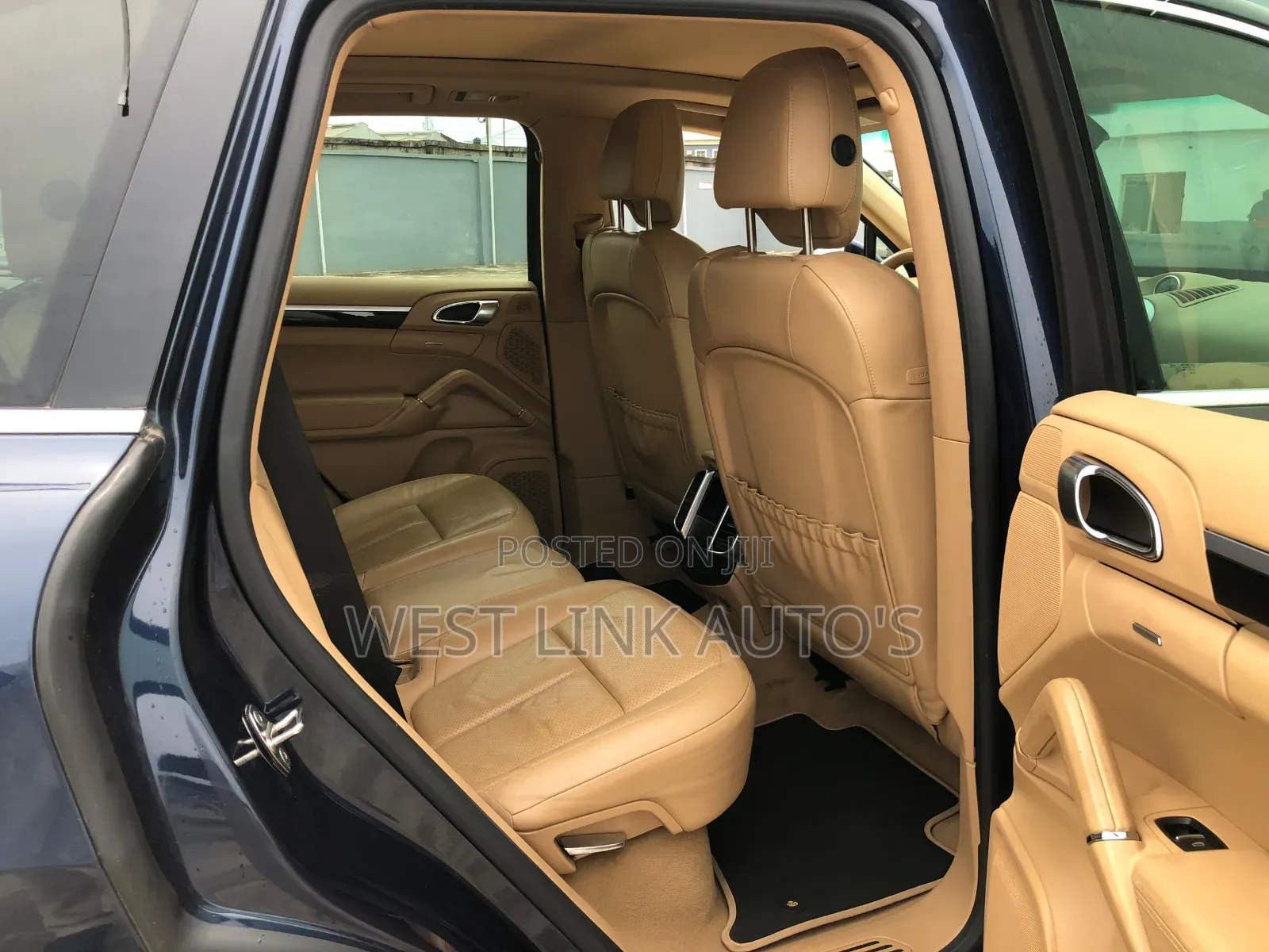 Porsche Cayenne 2013 Blue