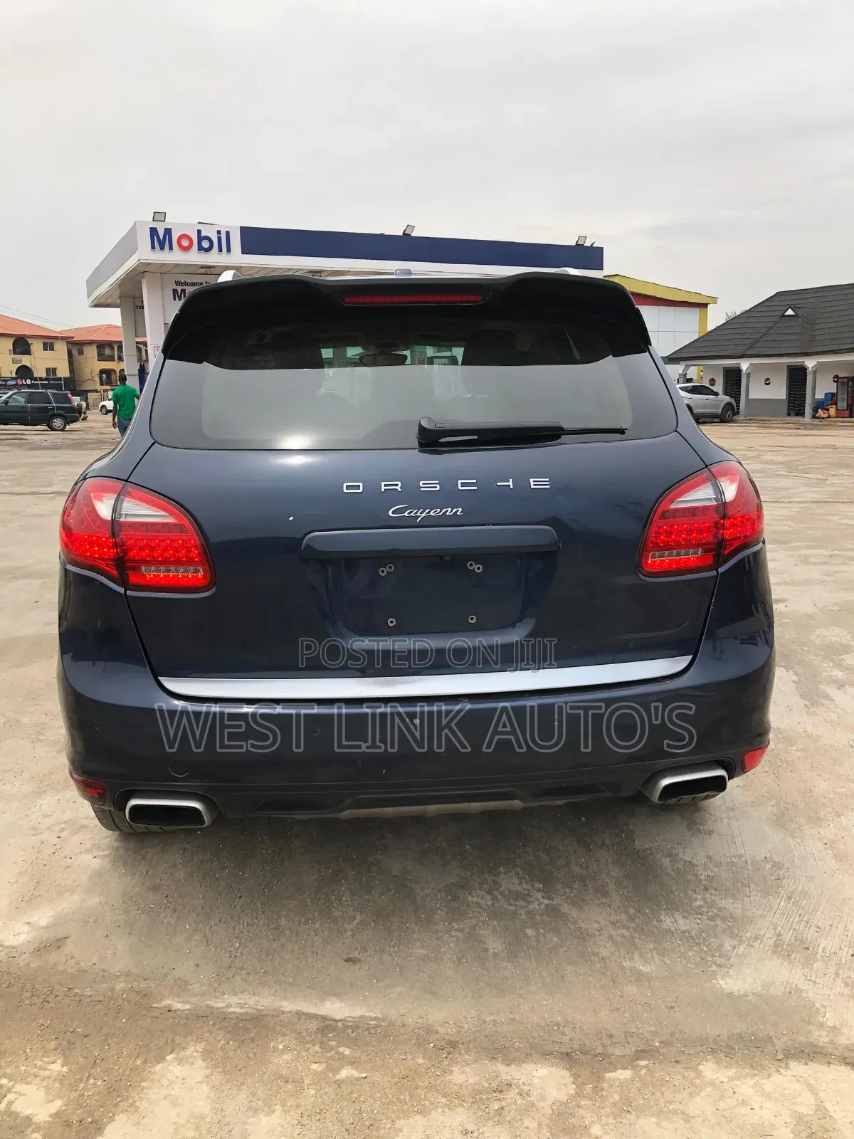 Porsche Cayenne 2013 Blue