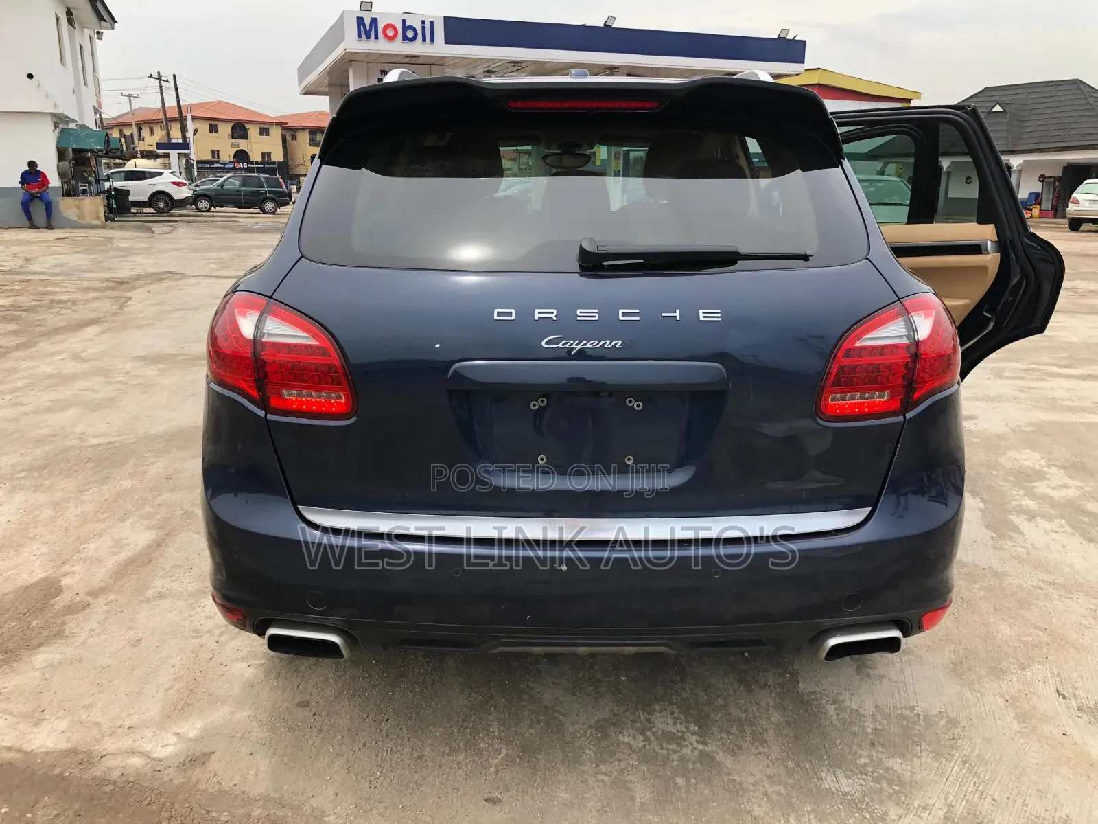 Porsche Cayenne 2013 Blue