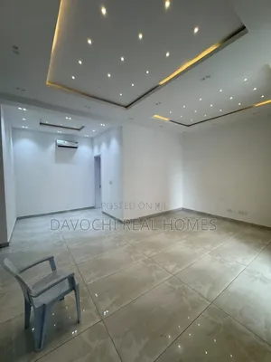 3bdrm Apartment in Lekki Phase 1 for rent
