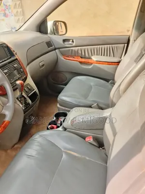 Toyota Sienna XLE Limited 2008 Silver