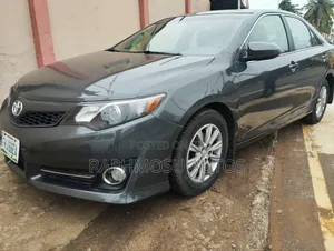 Toyota Camry LE 4dr Sedan (2.5L 4cyl 6A) 2013 Gray