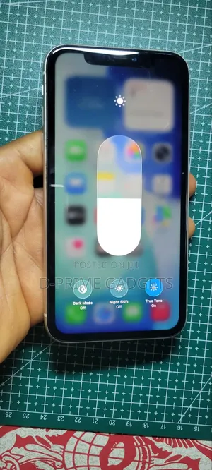 Apple iPhone 11 128 GB White