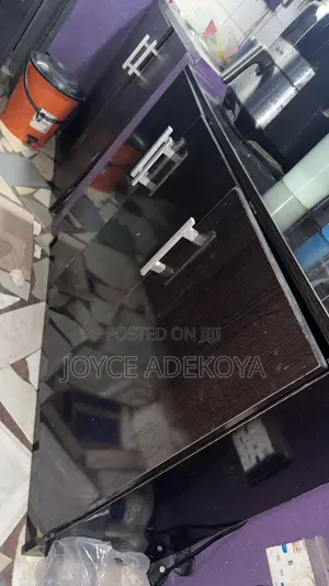 Kitchen Cabinet