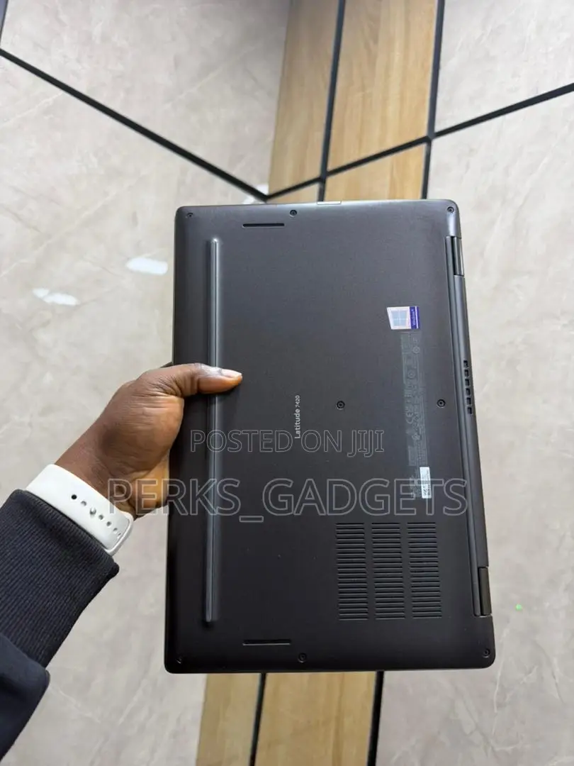 Laptop Dell Latitude 7420 32GB Intel Core i7 SSD 512GB