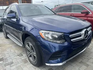 Mercedes-Benz GLC-Class 2019 Blue