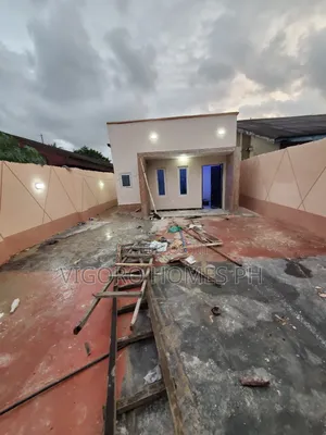 2bdrm Bungalow in Eneka Link Road, Port-Harcourt for sale
