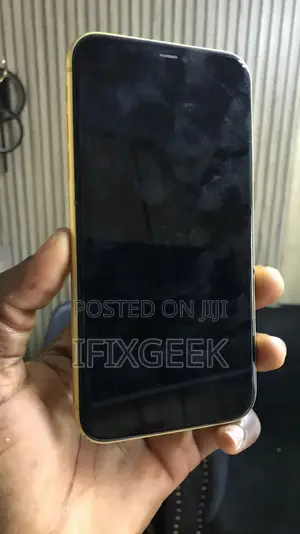 Apple iPhone 11 64 GB Yellow
