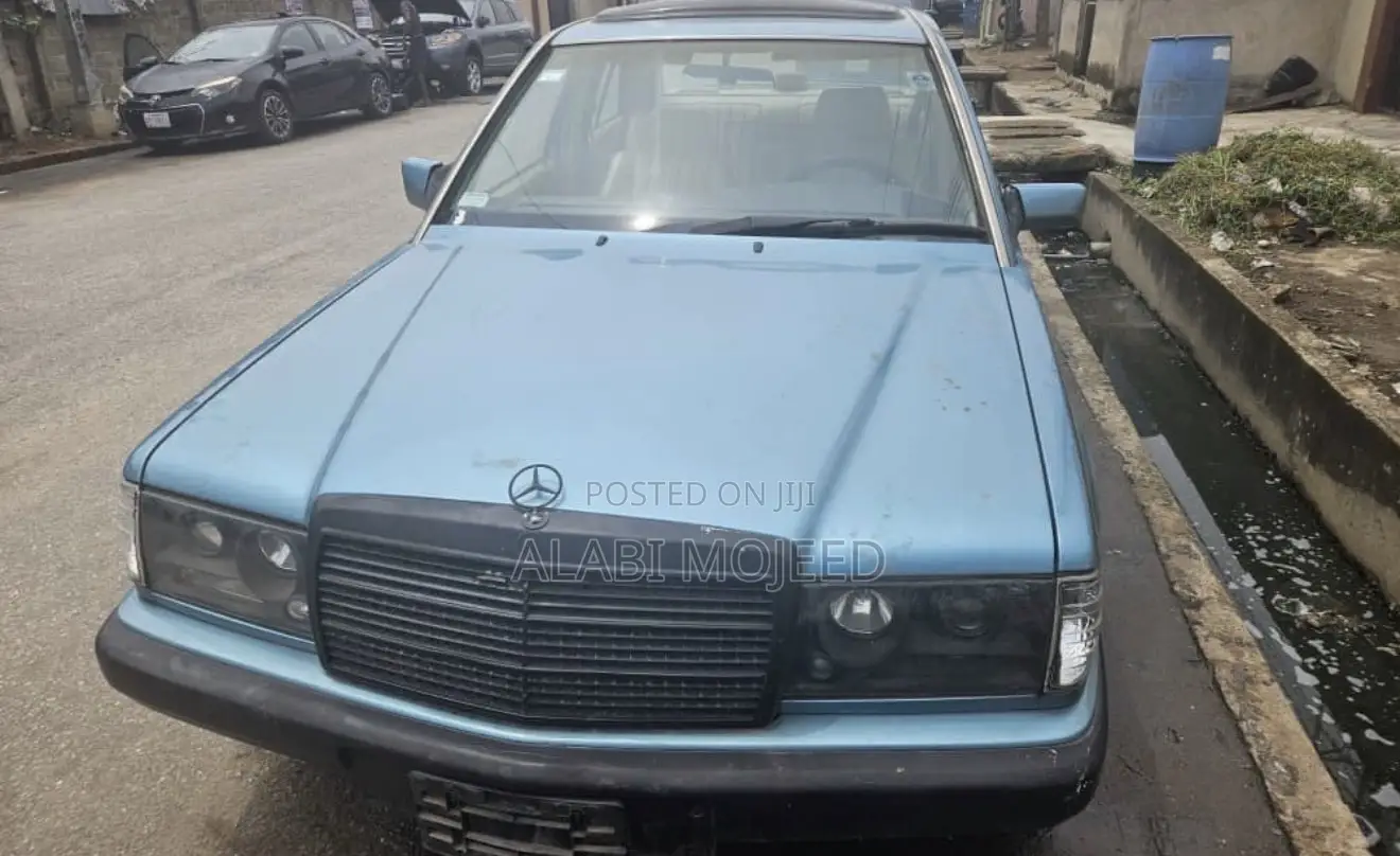 Mercedes-Benz 190E 1994 Blue
