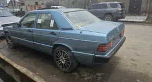 Mercedes-Benz 190E 1994 Blue