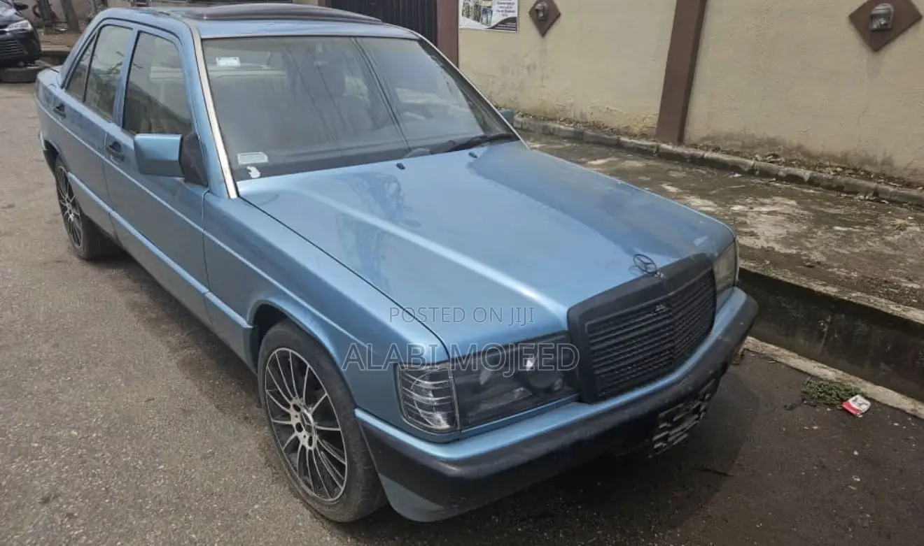 Mercedes-Benz 190E 1994 Blue