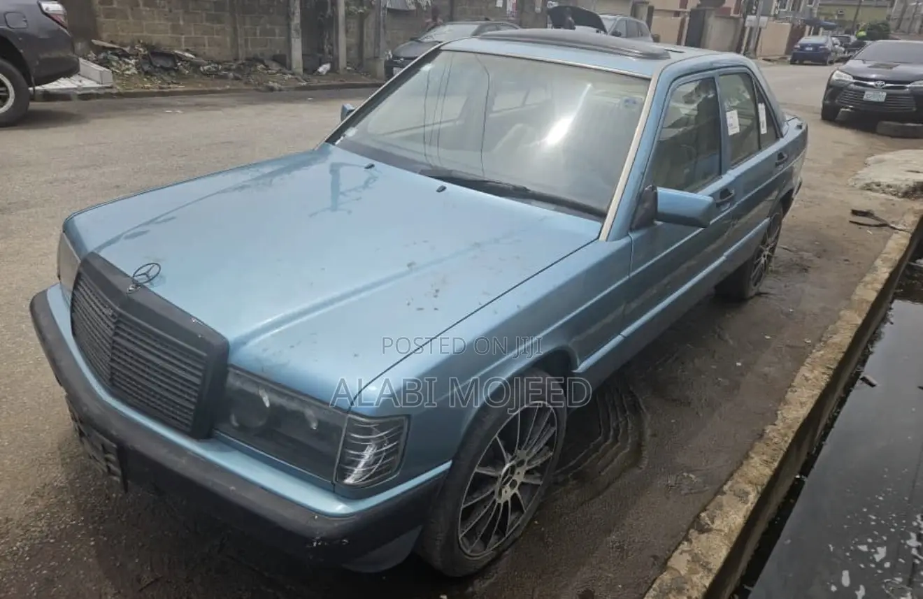 Mercedes-Benz 190E 1994 Blue