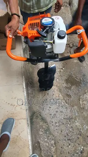 Gasoline-powered Earth Auger