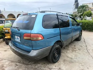 Toyota Sienna LE 2001 Blue