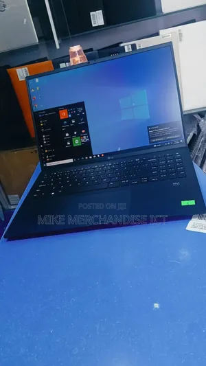 Laptop LG Gram 15.6 36GB Intel Core 7 SSD 1T