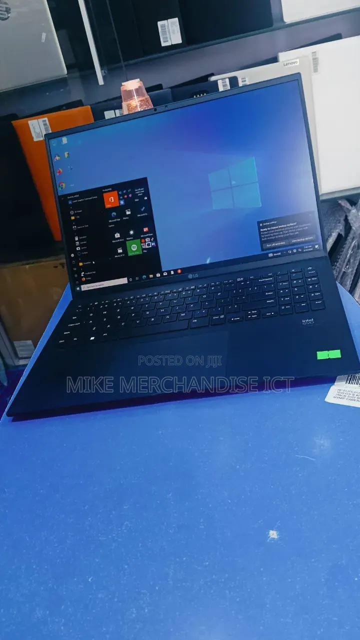 Laptop LG Gram 15.6 36GB Intel Core 7 SSD 1T