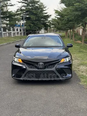 Toyota Camry SE FWD 2020 Black