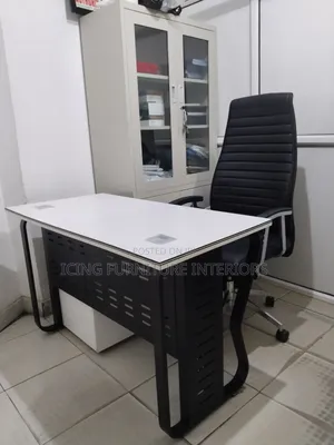 Premium Quality Semi Executive Table With Mobile Drawer