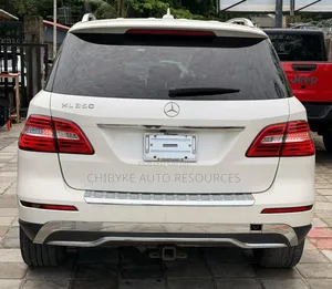 Mercedes-Benz M Class ML350 4dr SUV (3.5L 6cyl 7A) 2014 White