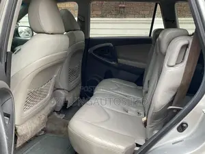 Toyota RAV4 3.5 Limited 4x4 2011 Silver