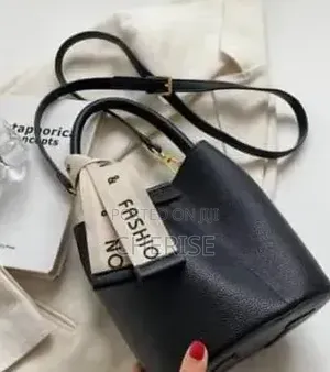 2-tone Way Bucket Bag