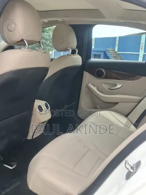 Mercedes-Benz C300 Luxury 4dr AWD 4Matic Sedan (2.0L 4cyl 7A) 2015