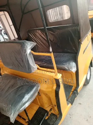 TVS King Deluxe Plus iTouch Start 2021 Yellow