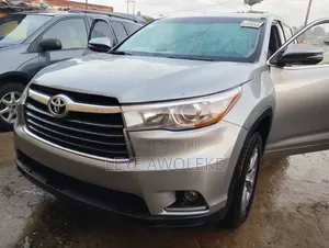 Toyota Highlander Limited Platinum 4dr SUV AWD (3.5L 6cyl 6A) 2015 Teal