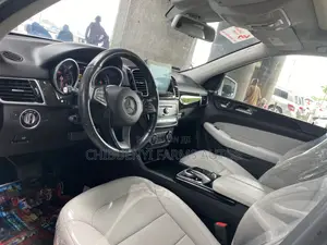 Mercedes-Benz GLE-Class GLE 320 4MATIC 2018 Silver