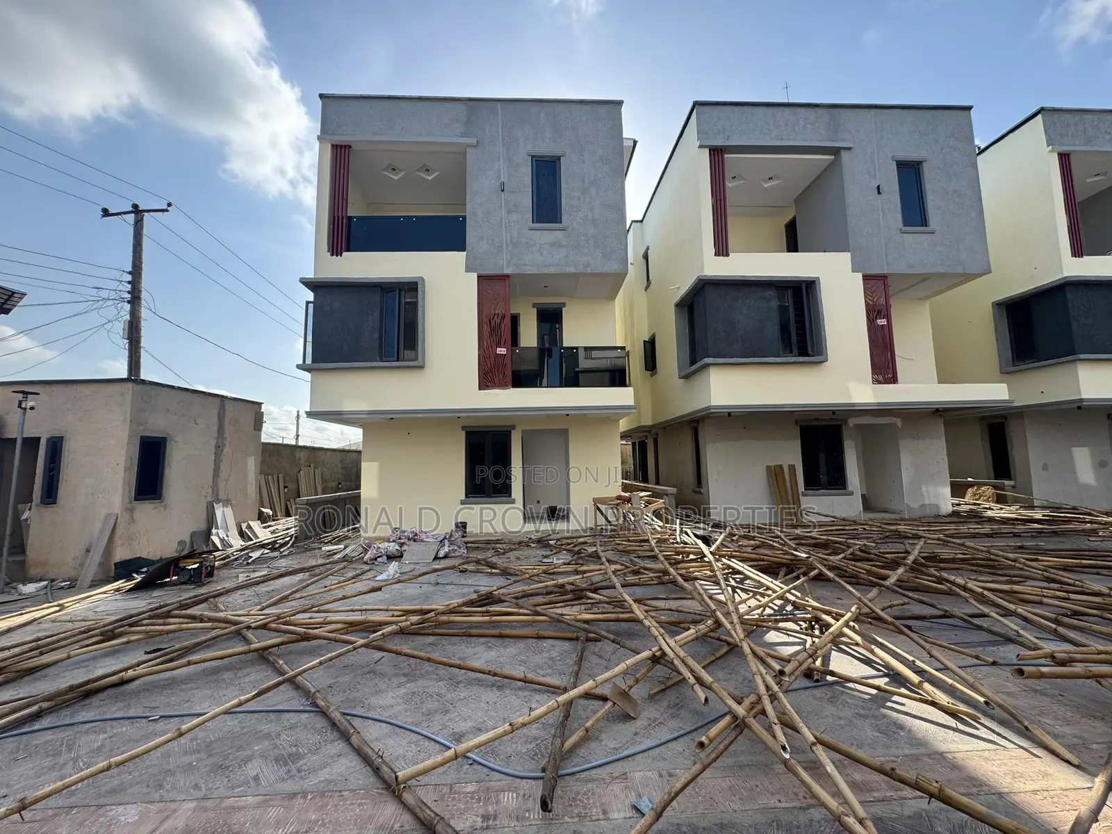 Newly Built 4 Bedroom Detached Duplex