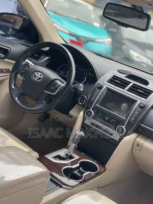 Toyota Camry XLE V6 4dr Sedan (3.5L 6cyl 6A) 2013 Gray