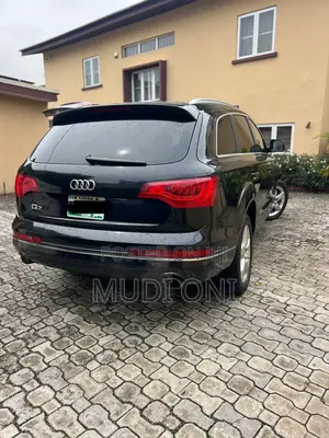 Audi Q7 3.0T Premium quattro 4dr SUV AWD (3.0L 6cyl S/C 8A) 2014 Black