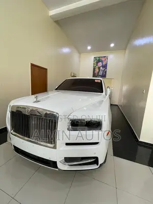 Rolls-Royce Cullinan Base 2022 White